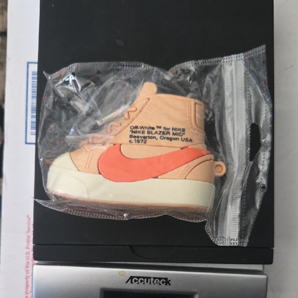 Airpod Pro Case Off White Blazer